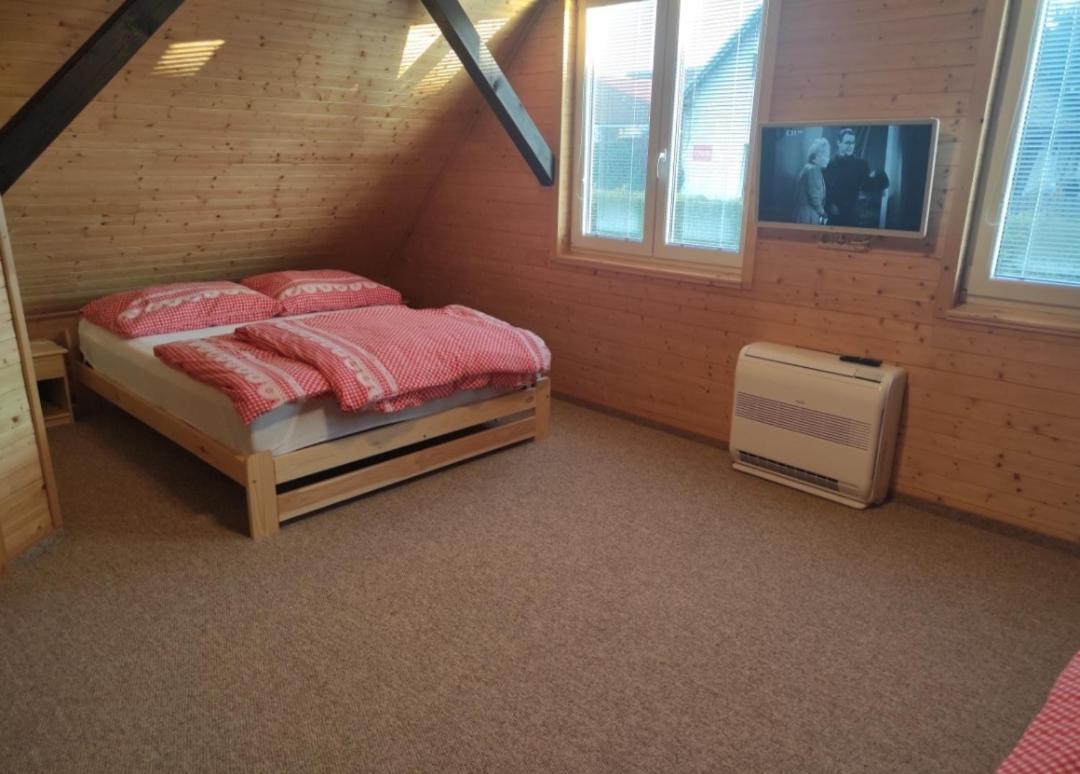 Apartmanova Chata Secanda S Bazenem, U Secske Prehrady Bagian luar foto